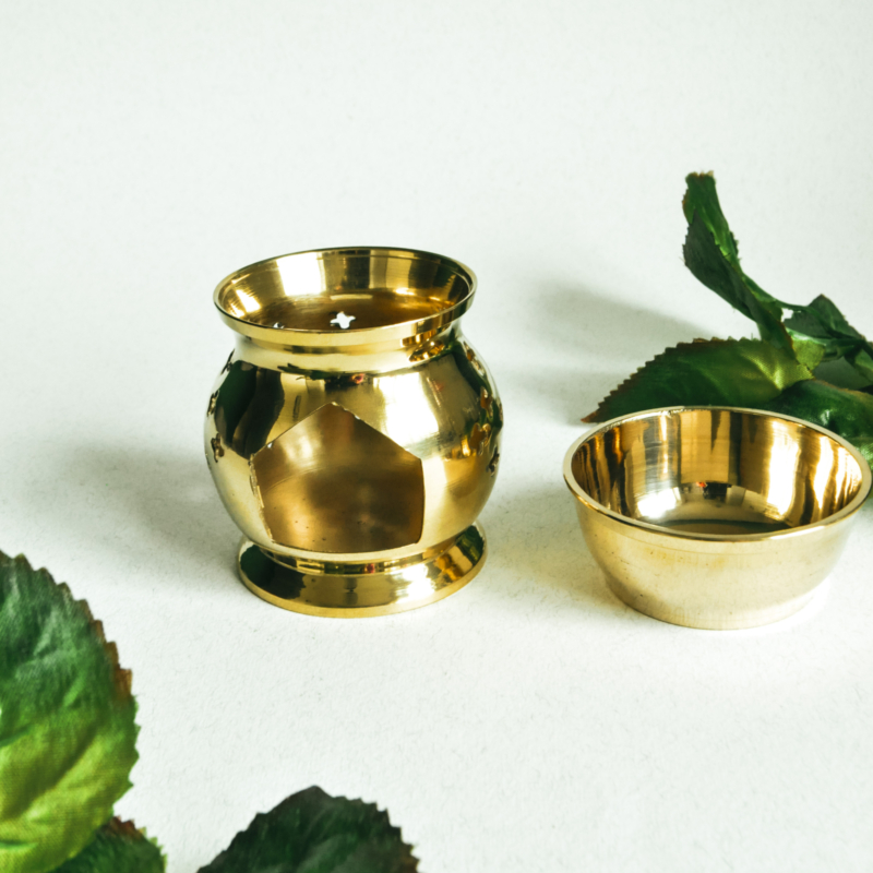 žalvarinė-eterinio-aliejaus-garinimo-lempa-1