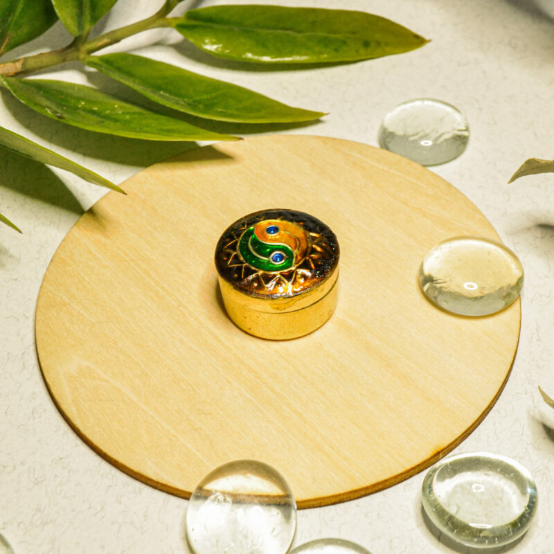 indiski-kvapai-kietieji-kvepalai-amber-sausieji-kvepalai