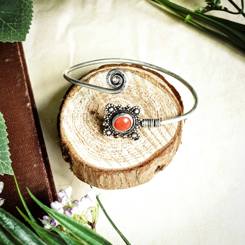 papuošalai-apyrankės-apyrankė-sidabrinė-metalinė-su-koralu-2