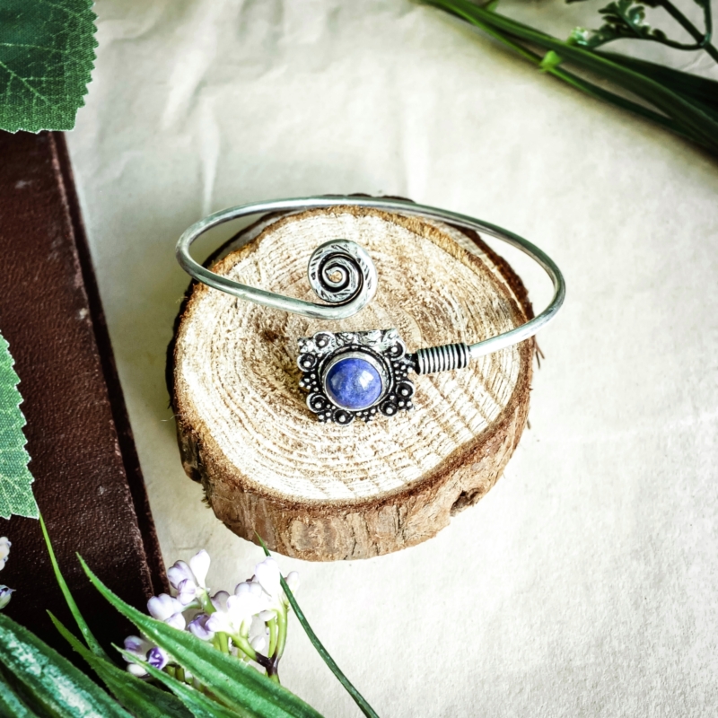 papuošalai-apyrankės-apyrankė-sidabrinė-metalinė-su-lazuritu-4