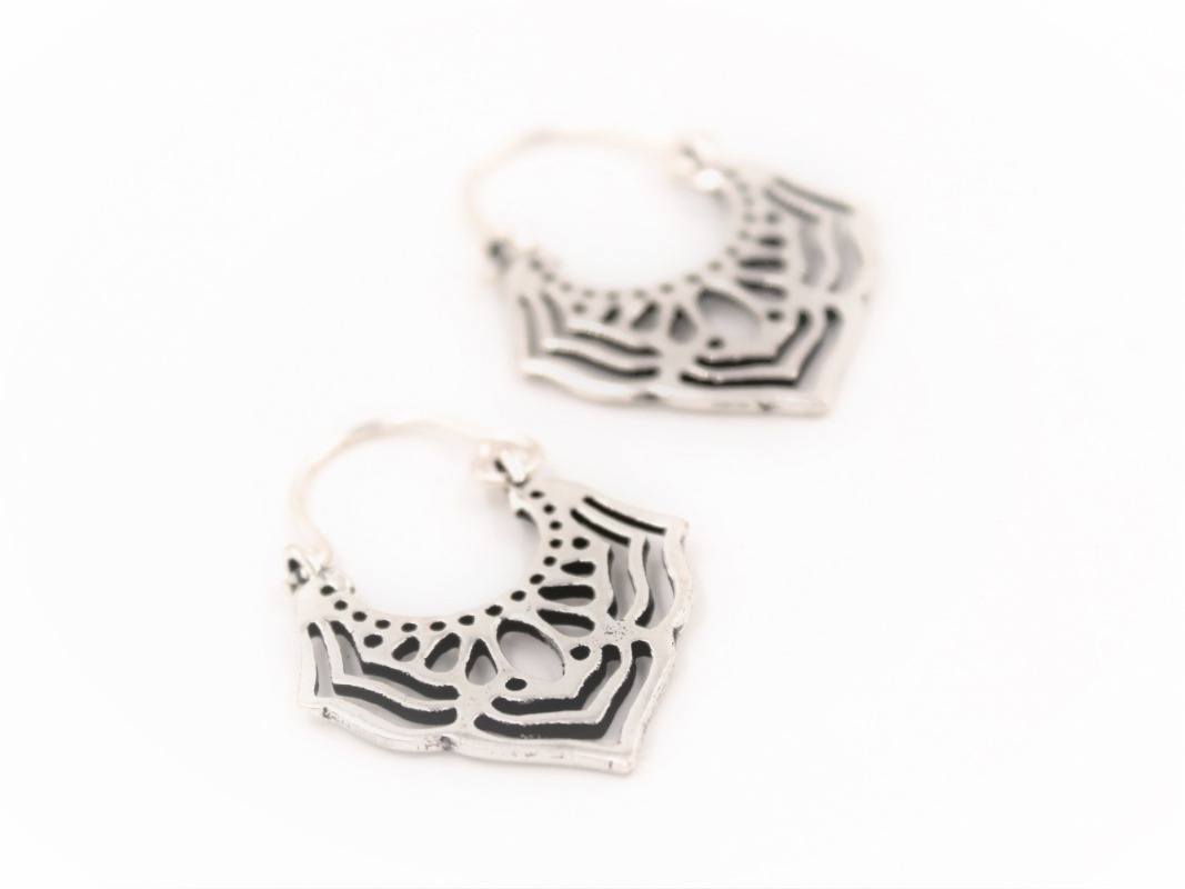 papuošalai-auskarai-sidabriniai-12