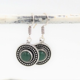 papuošalai-auskarai-sidabriniai-su-žaliu-oniksu-1