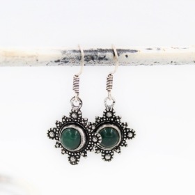 papuošalai-auskarai-sidabriniai-su-žaliu-oniksu-2