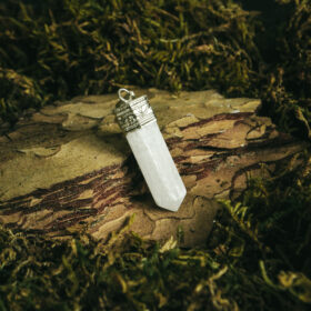 kristalai-pakabukai-is-kristalu-selenito-pakabukas