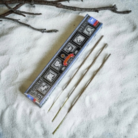 kvapai-is-indijos-smilkalai-super-hit-smilkalai