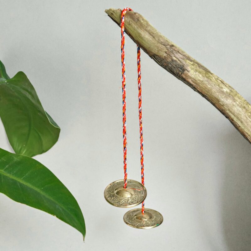 namu-dekoras-varpeliai-karatalai