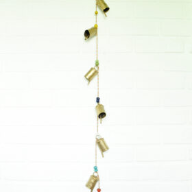 namu-dekoras-varpeliai-Cow-bell-varpeliu-virve