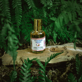 indiski-kvapai-naturalus-aliejiniai-kvepalai-aliejiniai-kvepalai-kamasutra-10ml