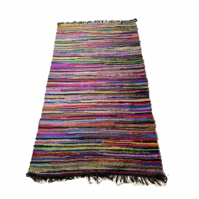 namu-dekoras-kilimas-is-vintaziniu-sarius