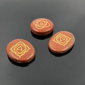 kristalai-kiseniniai-kristalai-dzasperas-su-saknies-chakra-2