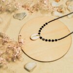 indiski-papuosalai-veriniai-veriniai-is-karoliuku-verinys-is-karoliuku-su-kriaukle-juoda