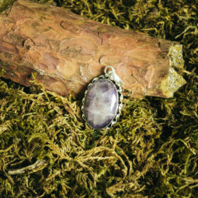 kristalai-pakabukai-is-kristalu-ametisto-pakabukas