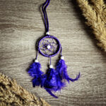 namu-dekoras-sapnu-gaudykle-balta-sapnu-violetine