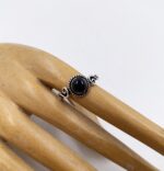 indiski-papuosalai-zalvariniai-ziedai-zalvarinis-ziedas-su-onikso-akmenuku-3