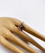 indiski-papuosalai-zalvariniai-ziedai-zalvarinis-ziedas-su-saules-akmenuku