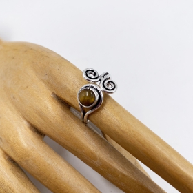 indiski-papuosalai-zalvariniai-ziedai-zalvarinis-ziedas-su-tigro-akies-akmenuku-18