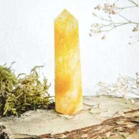 kristalai-dekoratyviniai-kristalai-geltonas-avantiurinas