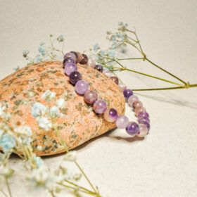 papuosalai-is-kristalu-apyrankes-is-kristalu-apyranke-is-ametisto