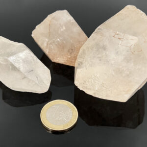 kristalai-neapdirbti-kristalai-kalnu-kristolas-neapdirbtas