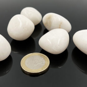 kristalai-kiseniniai-kristalai-baltas-agatas