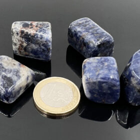 kristalai-kiseniniai-kristalai-sodalitas