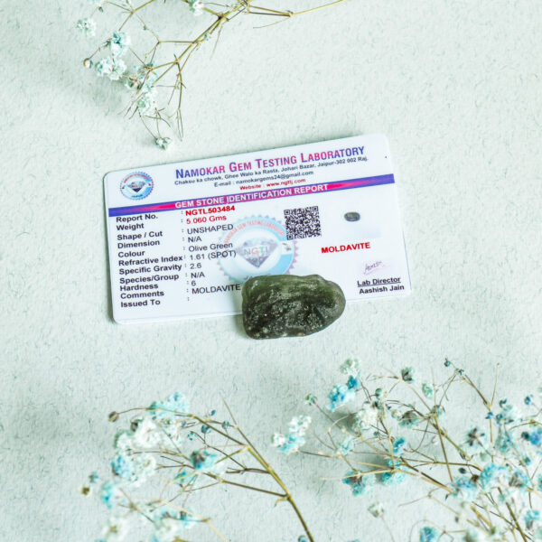 kristalai-neapdirbti-kristalai-moldevitas-su-sertifikatu-13