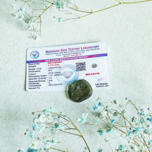 kristalai-neapdirbti-kristalai-moldevitas-su-sertifikatu-9