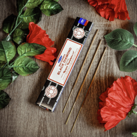 kvapai-is-indijos-smilkalai-nag-champa-black-diamond-smilkalai