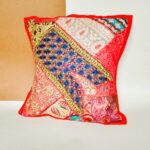 namu-dekoras-pagalves-uzvalkalai-sifoninis-pagalves-uzvalkalas-raudona