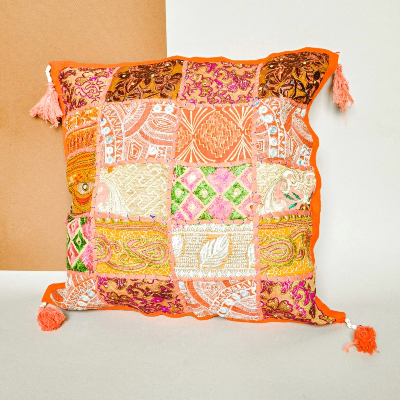 namu-dekoras-pagalves-uzvalkalai-sifoninis-pagalves-uzvalkalas-su-kutais-oranzine