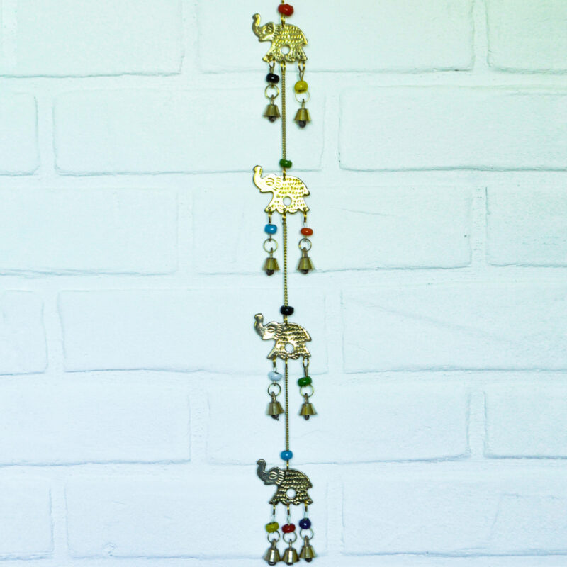 namu-dekoras-varpeliai-Varpeliu-juosta-drambliukai