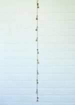 namu-dekoras-varpeliai-virve-su-varpeliais