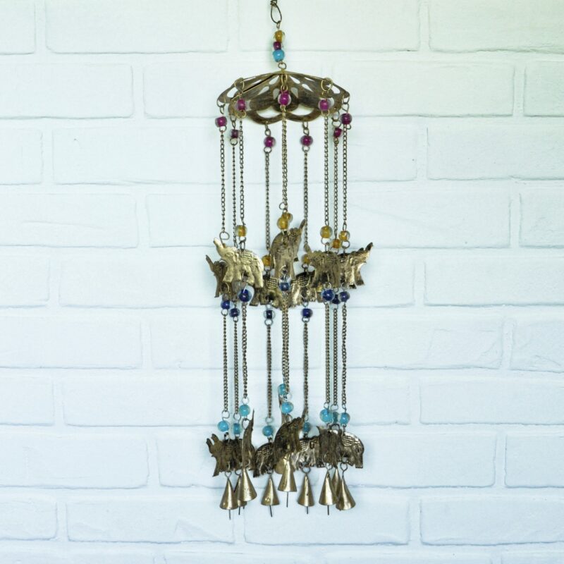 namu-dekoras-varpeliai-vejo-varpeliai-su-drambliukais