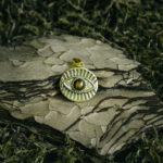 indiski-papuosalai-zalvariniai-pakabukai-zalvarinis-pakabukas-akis-su-kristalu-tigro-akis-auksine