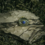 indiski-papuosalai-zalvariniai-pakabukai-zalvarinis-pakabukas-akis-su-kristalu-lazuritas-auksine