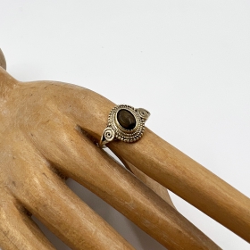 indiski-papuosalai-papuosalai-is-zalvario-zalvariniai-ziedai-zalvarinis-ziedas-su-kristalu-tigro-akis