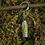 kristalai-raktu-pabaukai-su-kristalais-raktu-pakabukas-su-kristalais-buteliukas-peridotas