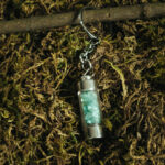 kristalai-raktu-pabaukai-su-kristalais-raktu-pakabukas-su-kristalais-buteliukas-akvamarinas