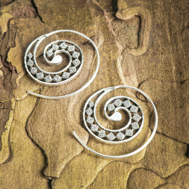 papuosalai-is-indijos-zalvariniai-papuosalai-zalvariniai-auskarai-zalvariniai-auskarai-3