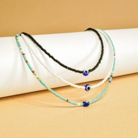 indiski-papuosalai-veriniai-is-karoliuku-verinys-su-pikta-akimi