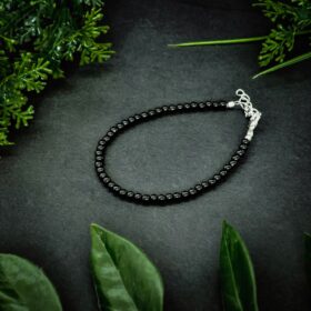 kristalai-papuosalai-is-kristalu-apyrankes-is-kristalu-apyranke-is-onikso-kristalo