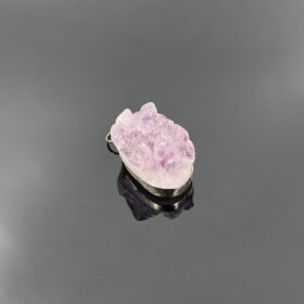 kristalai-papuosalai-is-kristalu-pakabukai-is-kristalu-pakabukas-is-ametisto-druzeles-6