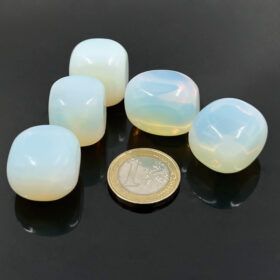 kristalai-kiseniniai-kristalai-opalitas