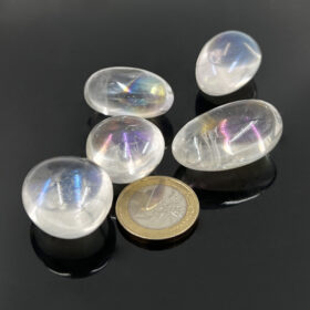 kristalai-kiseniniai-kristalai-titano-auros-kvarcas