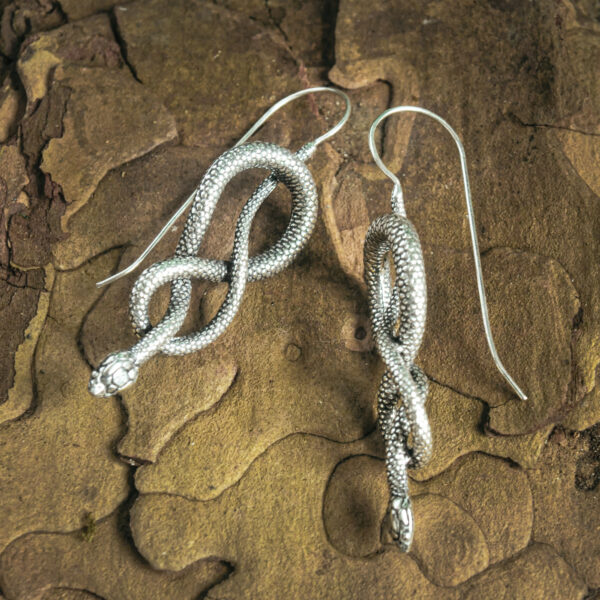 indiski-papuosalai-papuosalai-is-zalvario-zalvariniai-auskarai-zalvariniai-auskarai-su-gyvate-5