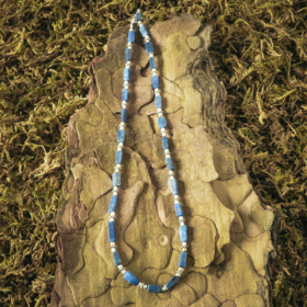 kristalai-papuosalai-is-kristalu-veriniai-is-kristalu-verinys-is-lazurito-kristalo