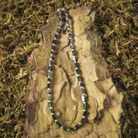 kristalai-papuosalai-is-kristalu-veriniai-is-kristalu-verinys-is-tigro-akies-kristalo