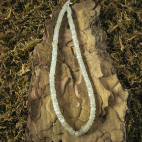 kristalai-papuosalai-is-kristalu-veriniai-is-kristalu-verinys-is-zadeito-kristalo