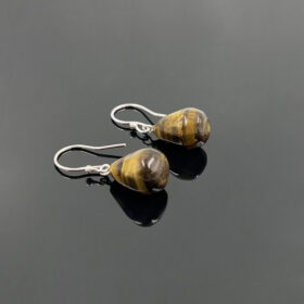 kristalai-papuosalai-is-kristalu-auskarai-is-kristalu-tigro-akies-auskarai