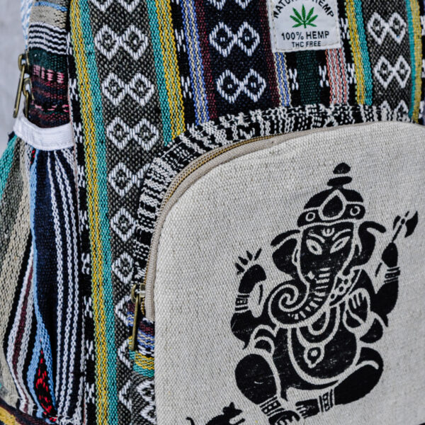 kanapiu-pluosto-gaminiai-kuprine-is-kanapiu-pluosto-ganesa